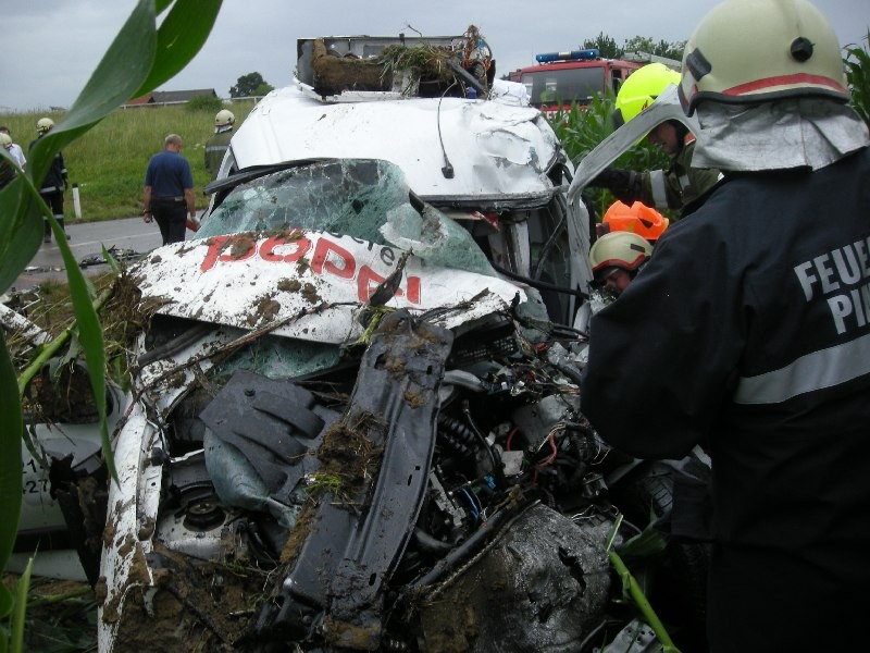 Verkehrsunfall 026.jpg